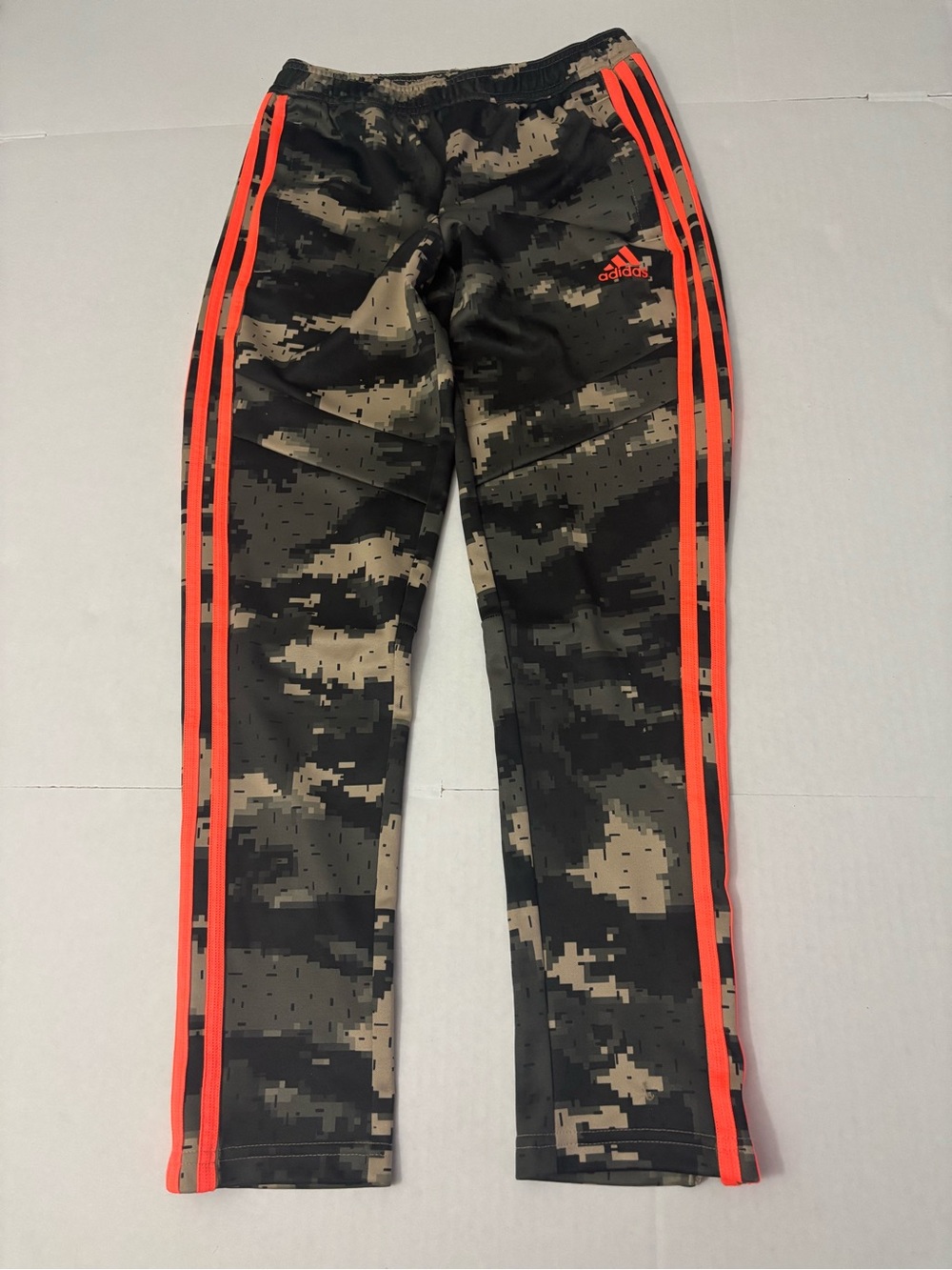 Adidas Tiro Camo Track Pants Youth Size M inseam 27”